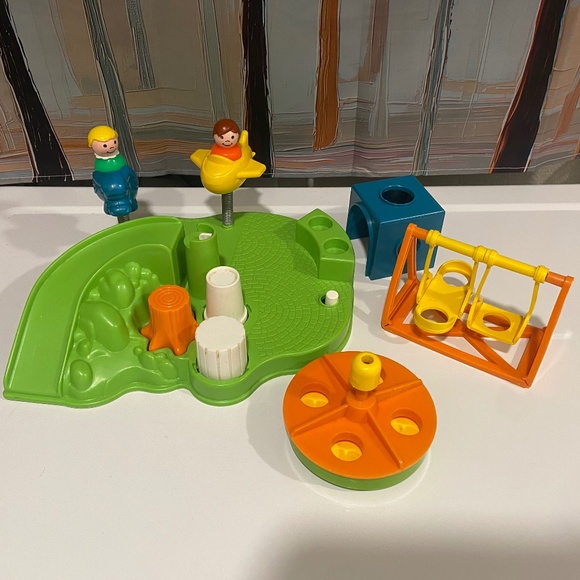 Fisher Price Vintage 1986-7 Little People Play Ground Set - Picture 2 of 2